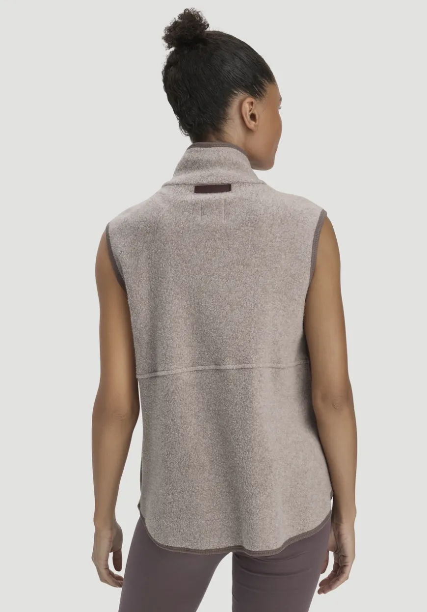 hessnatur Fleece Weste Regular ACTIVE LIGHT aus reiner Bio-Baumwolle von|Damen Jacken & Mäntel|Fleece