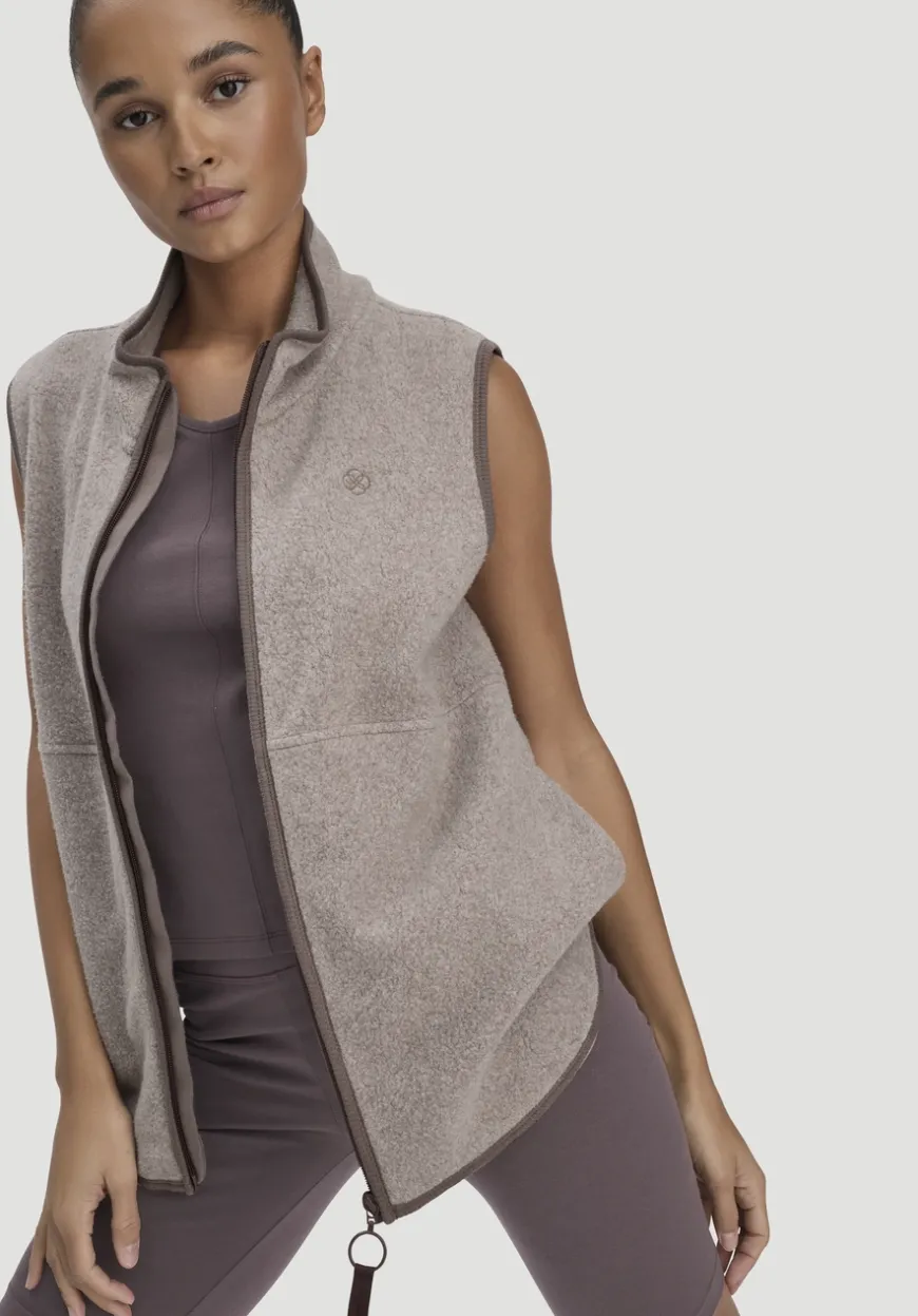 hessnatur Fleece Weste Regular ACTIVE LIGHT aus reiner Bio-Baumwolle von|Damen Jacken & Mäntel|Fleece