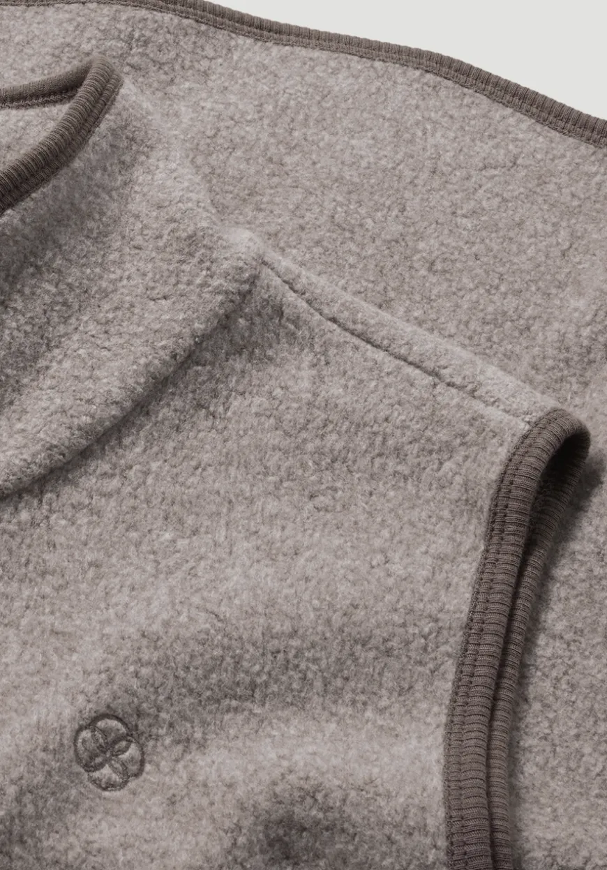 hessnatur Fleece Weste Regular ACTIVE LIGHT aus reiner Bio-Baumwolle von|Damen Jacken & Mäntel|Fleece