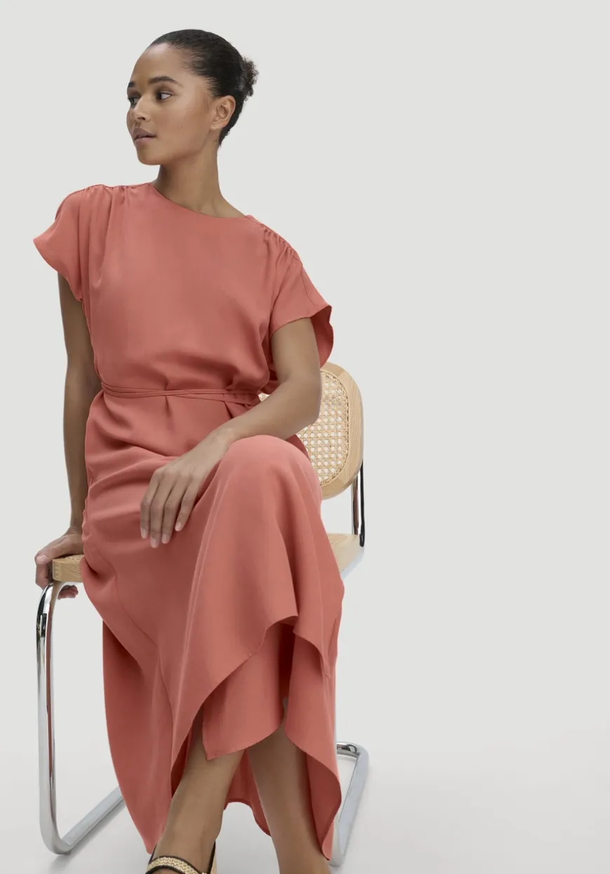 hessnatur Gewebe Kleid mit Wickeloptik Midi aus reinem TENCEL™ Lyocell von|Damen Kleider & Röcke