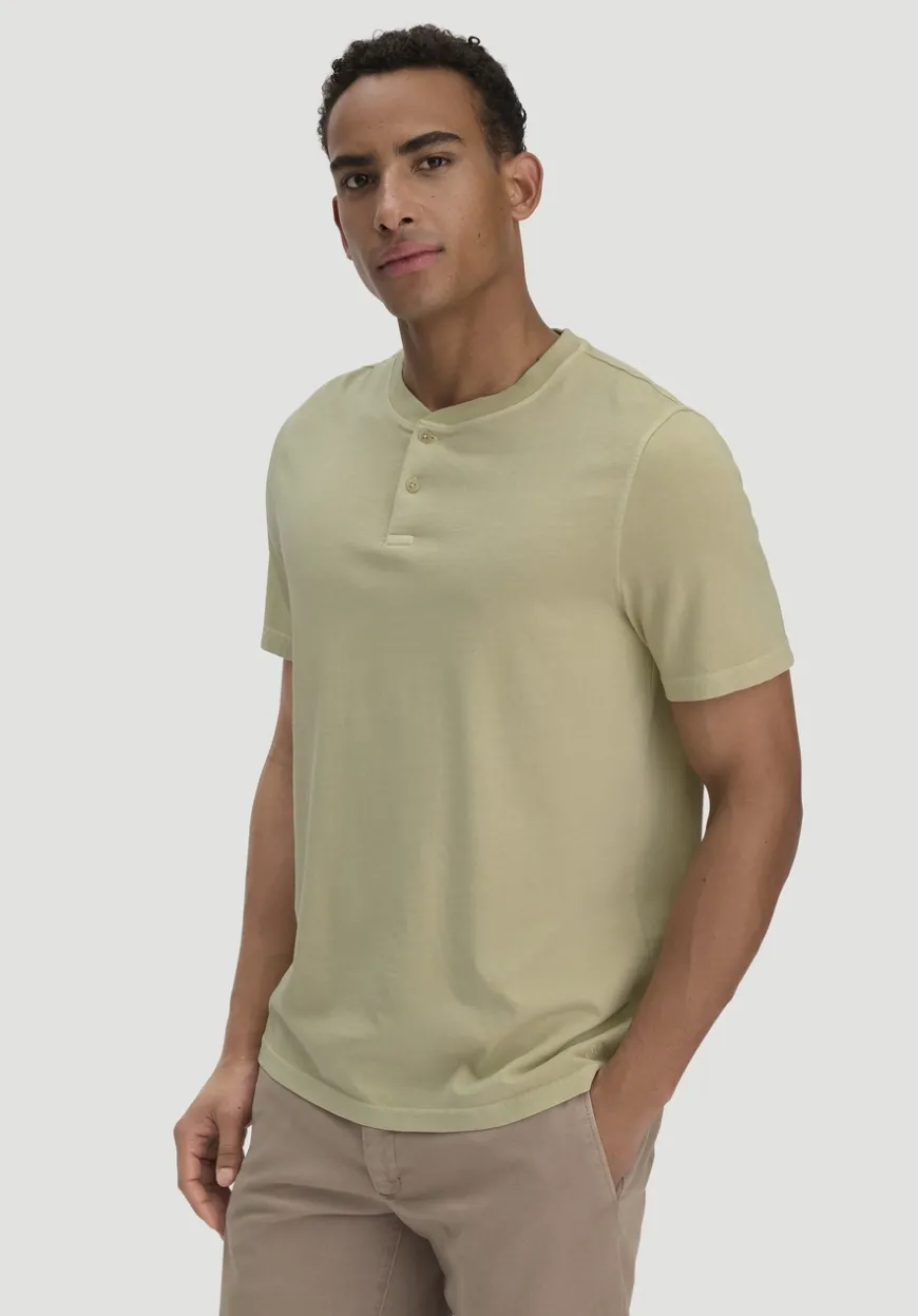 hessnatur Heavy Jersey Henley Shirt Relaxed aus reiner Bio-Baumwolle von|Herren T-Shirts|T-Shirts