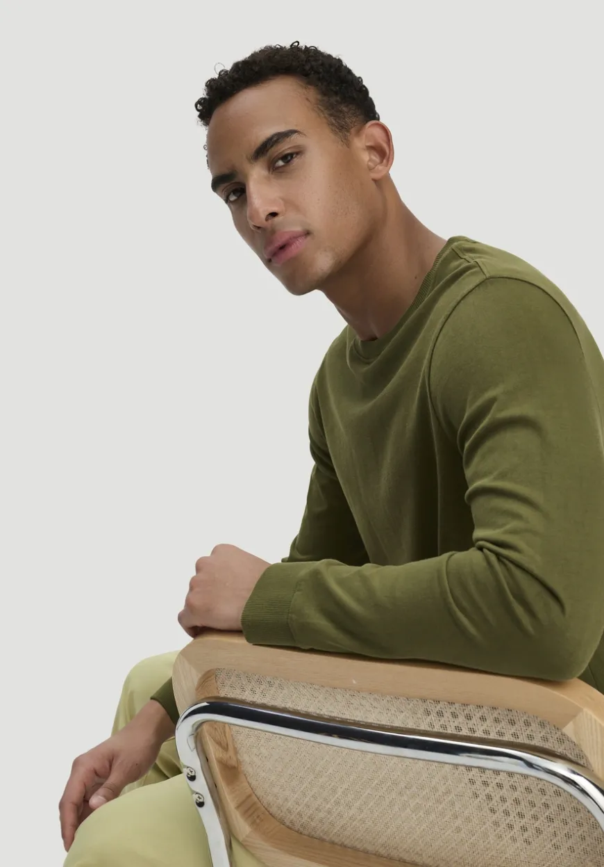 hessnatur Heavy Jersey Longsleeve Relaxed aus reiner Bio-Baumwolle von|Herren T-Shirts|T-Shirts