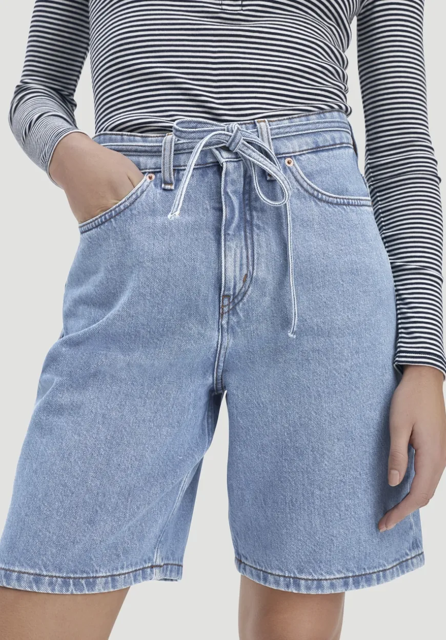 hessnatur Jeans Bermuda aus Bio-Baumwolle mit TENCEL™ Lyocell von|Damen Jeans
