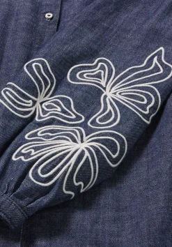 hessnatur Jeans Bluse Embroidery Relaxed aus reiner Bio-Baumwolle von|Damen Blusen