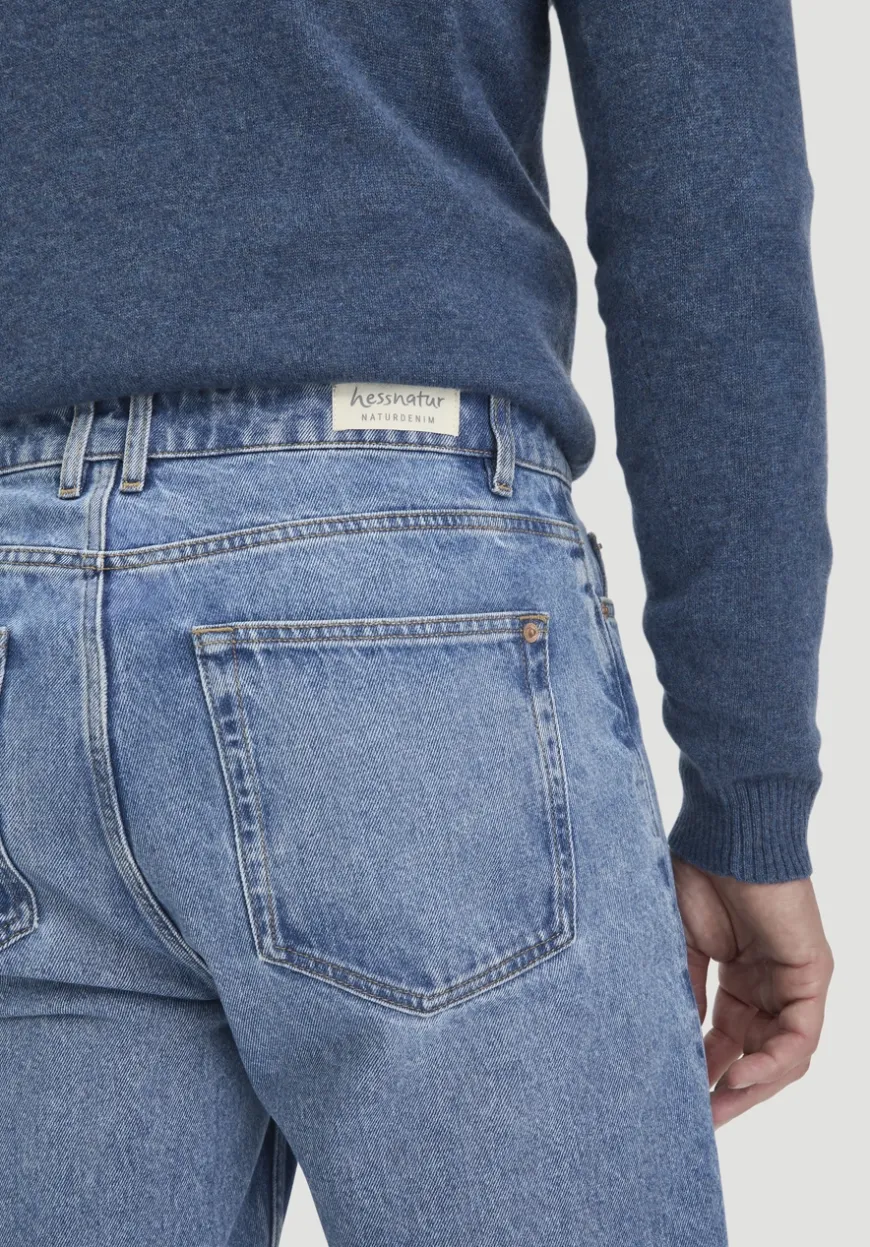 hessnatur Jeans MADS Relaxed Tapered aus reiner Bio-Denim von|Herren Jeans|Hosen