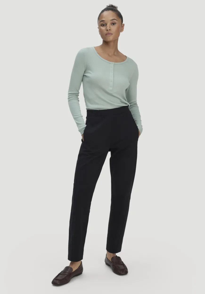 hessnatur Jersey Hose Regular aus Bio-Baumwolle von|Damen Hosen & Shorts|T-Shirts