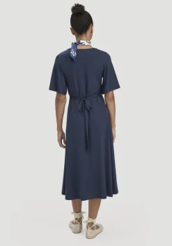 hessnatur Jersey Kleid Kniebedeckend Slim aus TENCEL™ Lyocell von|Damen Kleider & Röcke