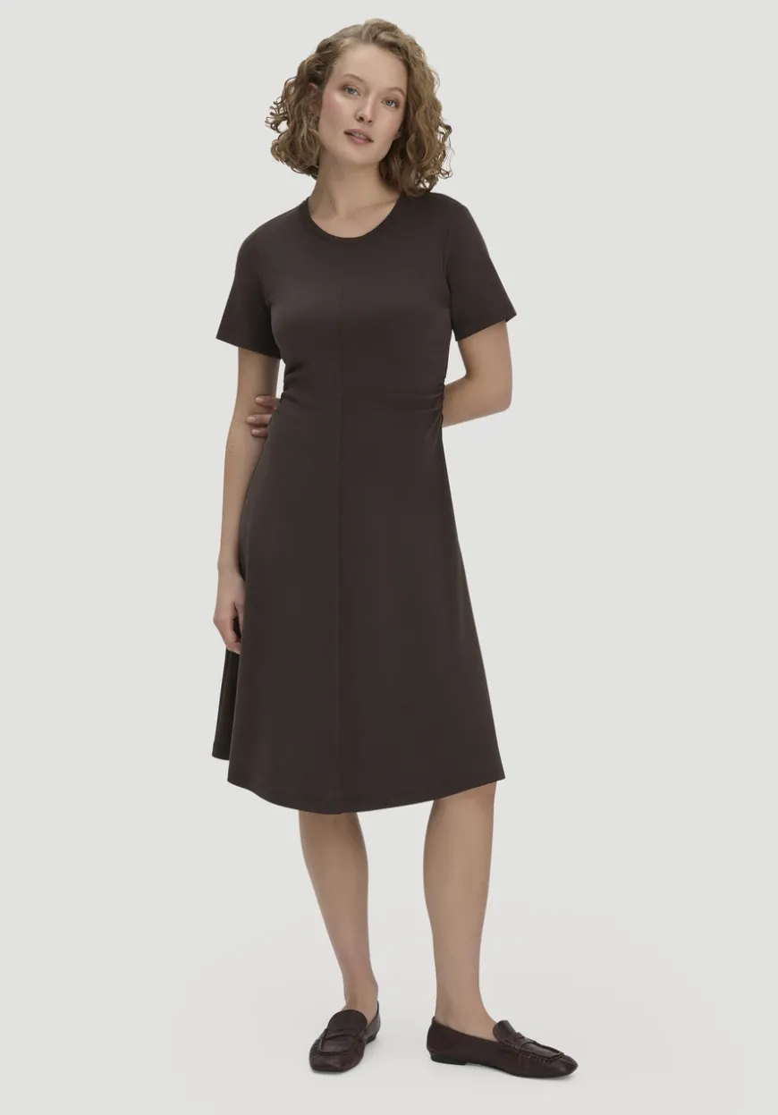 hessnatur Jersey Kleid Kniebedeckend Slim aus reiner Bio-Baumwolle von|Damen Kleider & Röcke