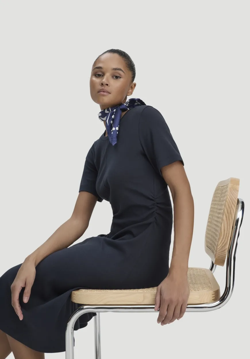 hessnatur Jersey Kleid Kniebedeckend Slim aus reiner Bio-Baumwolle von|Damen Kleider & Röcke
