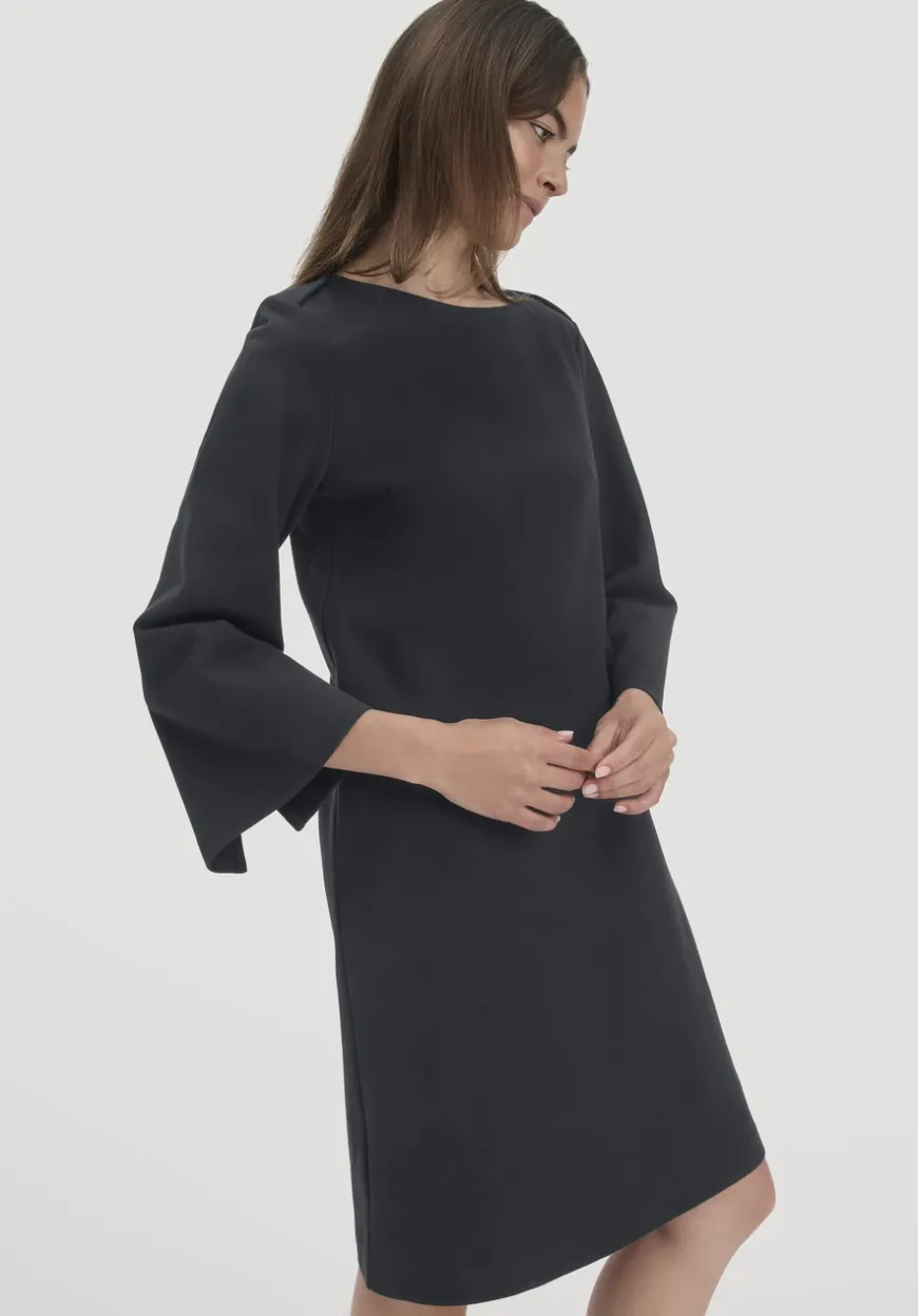 hessnatur Jersey Kleid Mini Regular aus Bio-Baumwolle von|Damen Kleider & Röcke