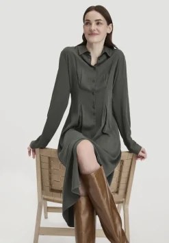 hessnatur Kleid Midi Regular aus reiner LENZING™ ECOVERO™ Viskose von|Damen Kleider & Röcke