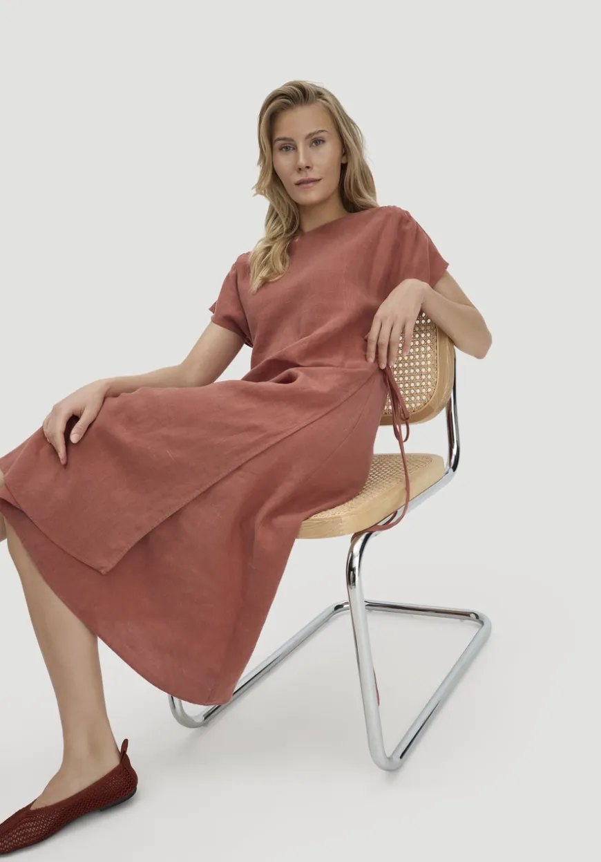 hessnatur Kleid mit Wickeloptik Midi aus reinem Leinen von|Damen Kleider & Röcke