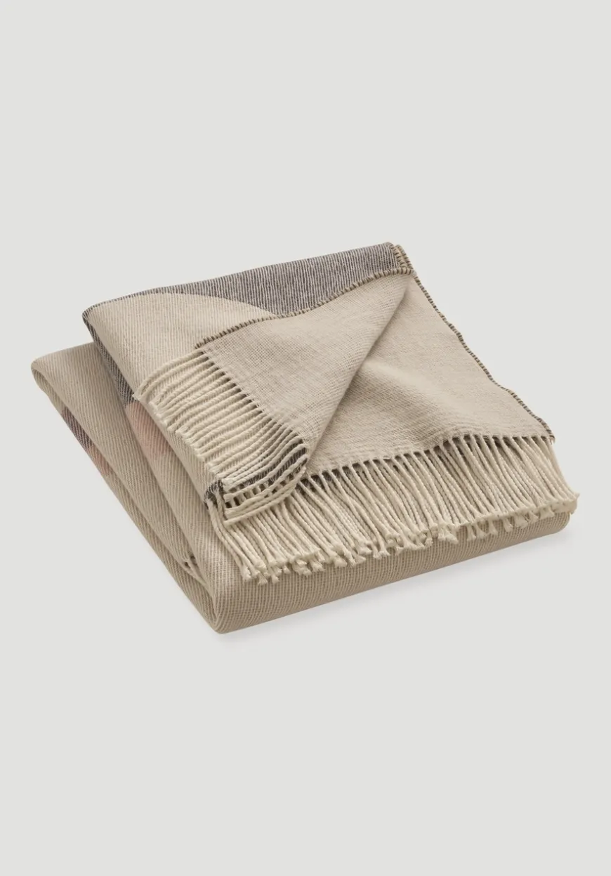 hessnatur Lambswool Plaid PIRO aus reiner Bio-Schurwolle von| Wolldecken & Plaids
