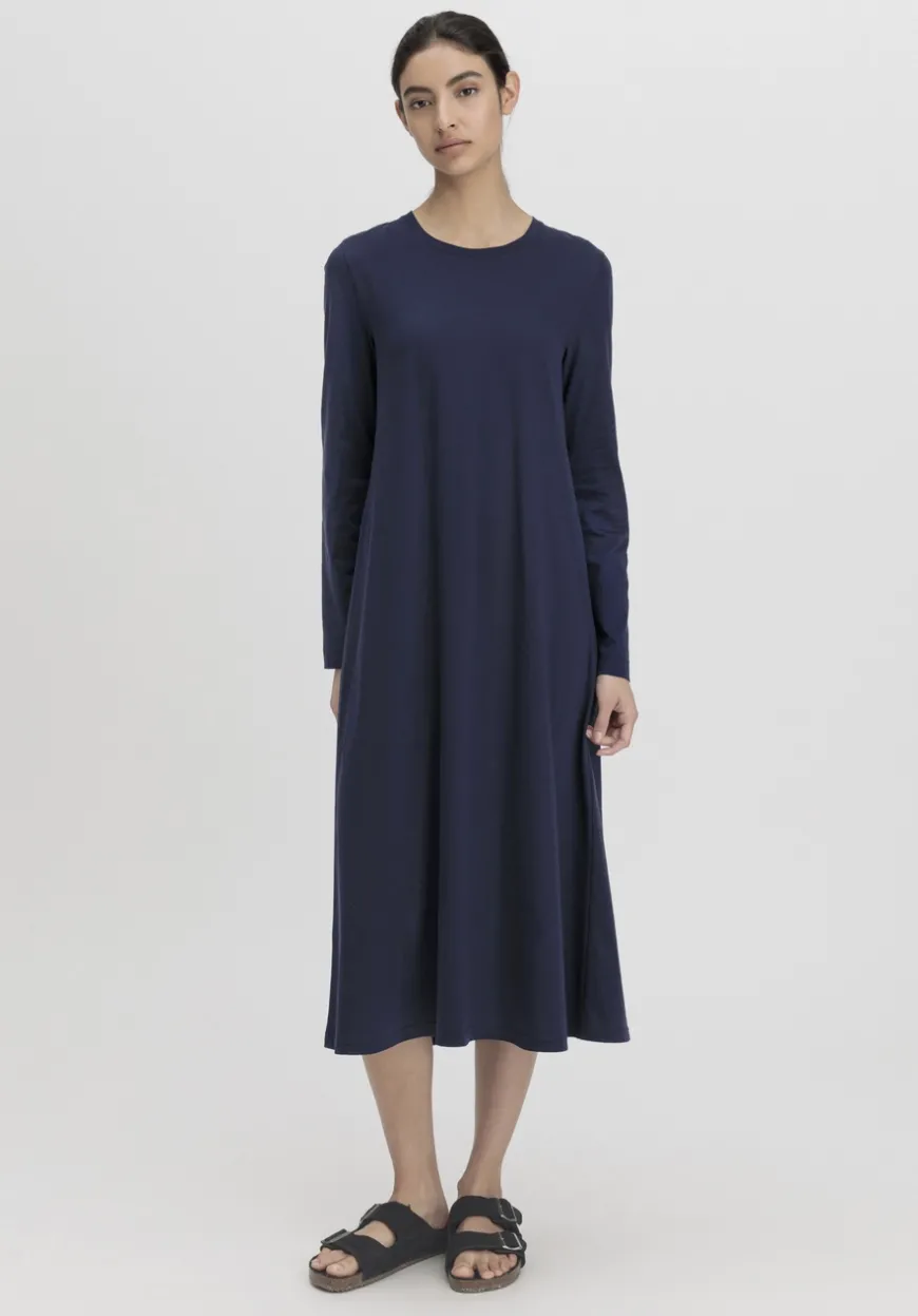 hessnatur Langarm Nachthemd Slim PURE COTTON aus reiner Bio-Baumwolle von|Damen Nachtwäsche|Nachtwäsche