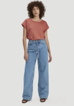 hessnatur Light Slub T-Shirt Relaxed aus reiner Bio-Baumwolle von|Damen Shirts & Tops