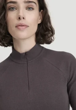 hessnatur Longsleeve Fitted BETTER RECYCLING aus Bio-Baumwolle von|Damen Shirts & Tops|Yoga & Activewear