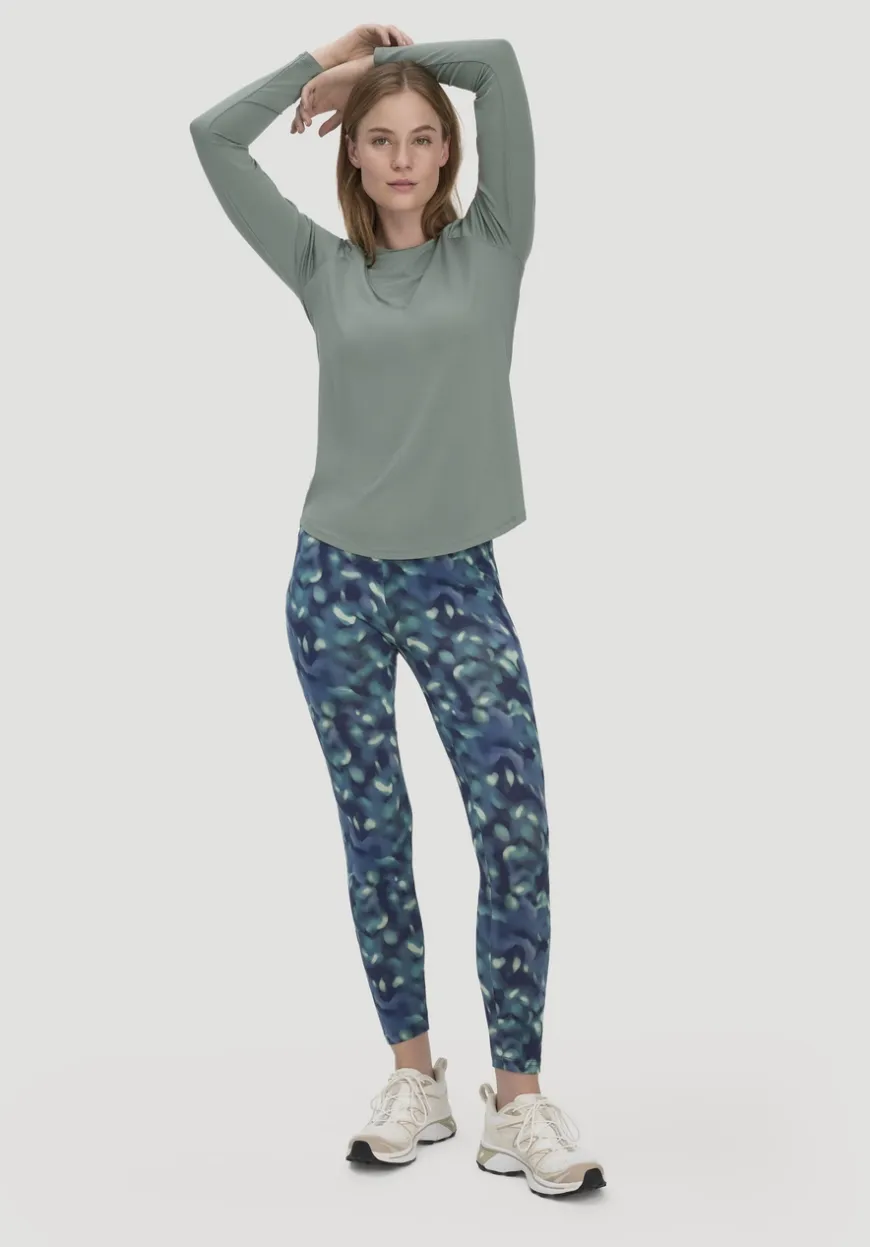 hessnatur Longsleeve Regular ACTIVE COMFORT aus TENCEL™ Lyocell von|Damen Shirts & Tops|Yoga & Activewear