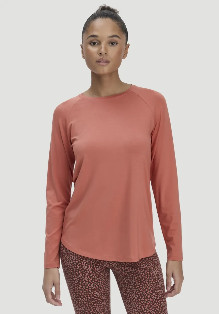 hessnatur Longsleeve Regular ACTIVE COMFORT aus TENCEL™ Lyocell von|Damen Shirts & Tops|Yoga & Activewear