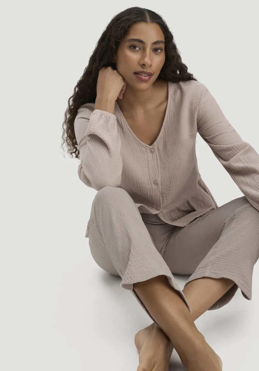 hessnatur Musselin Schlafhose Regular PURE COMFORT aus reiner Bio-Baumwolle von|Damen Nachtwäsche|Nachtwäsche