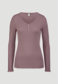 hessnatur Pointelle Henley Schlafshirt PURE COTTON aus reiner Bio-Baumwolle von|Damen Nachtwäsche|Nachtwäsche