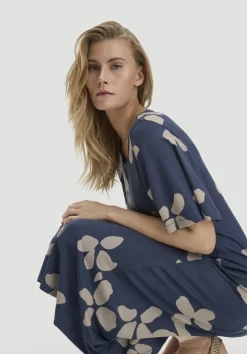 hessnatur Print Jersey Kleid kniebedeckend Slim aus TENCEL™ Lyocell von|Damen Kleider & Röcke