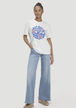 hessnatur Print T-Shirt Oversize LIV LEE aus reiner Bio-Baumwolle von|Damen Shirts & Tops