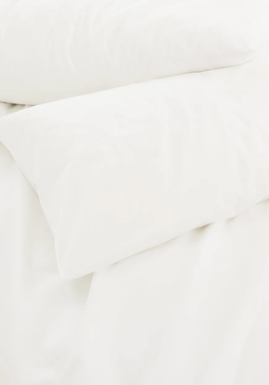 hessnatur Satin Bettwäsche-Set aus reiner Bio-Baumwolle von| Bettwäsche