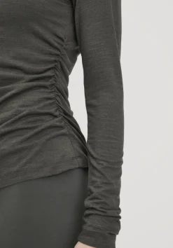 hessnatur Shirt Langarm Slim ACTIVE FUNCTIONAL aus Bio-Merinowolle und TENCEL™ Lyocell von|Damen Shirts & Tops|Yoga & Activewear