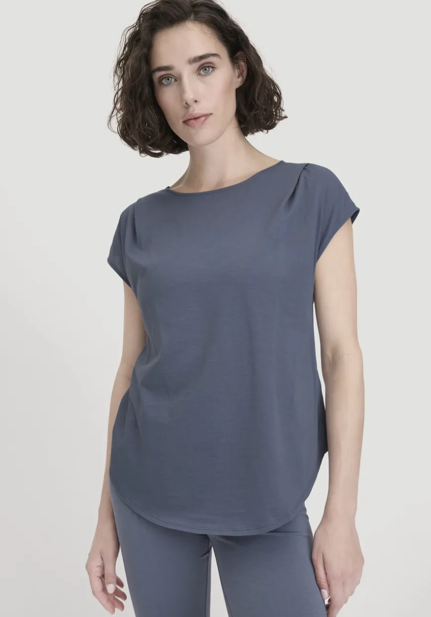 hessnatur Shirt Relaxed ACTIVE LIGHT aus reiner Bio-Baumwolle von|Damen Shirts & Tops|Yoga & Activewear
