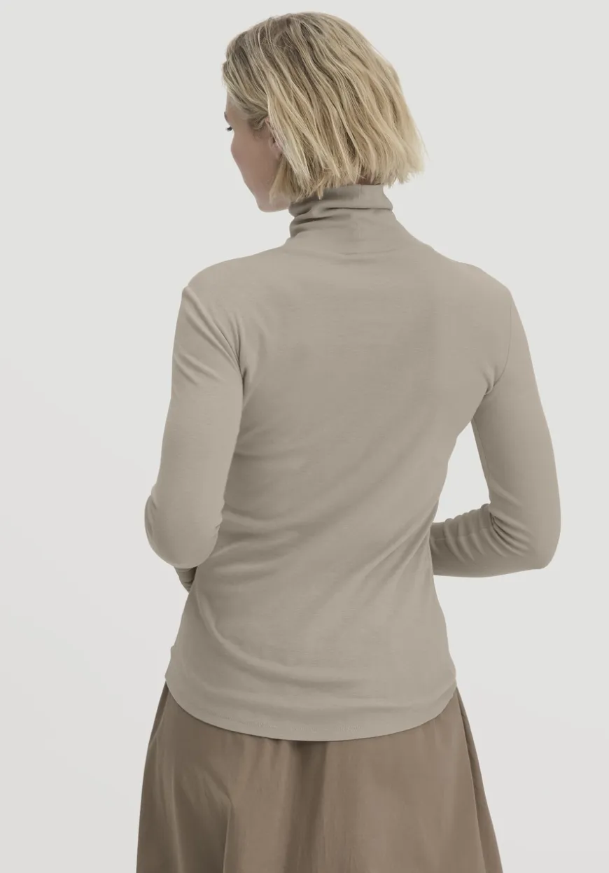 hessnatur Softrib Longsleeve Fitted aus Bio-Baumwolle und TENCEL™ Modal von|Damen Shirts & Tops|T-Shirts
