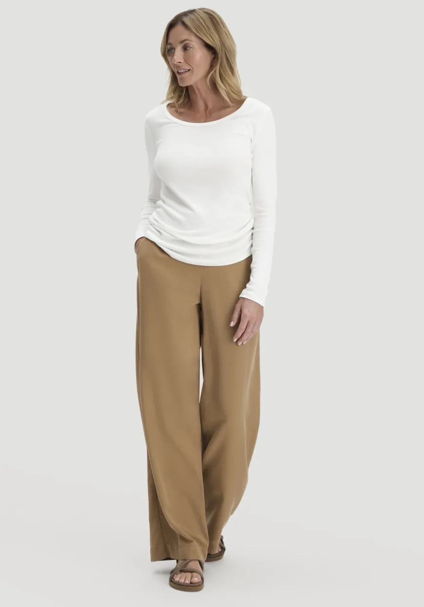 hessnatur Softrib Longsleeve Fitted aus Bio-Baumwolle und TENCEL™ Modal von|Damen Shirts & Tops|T-Shirts