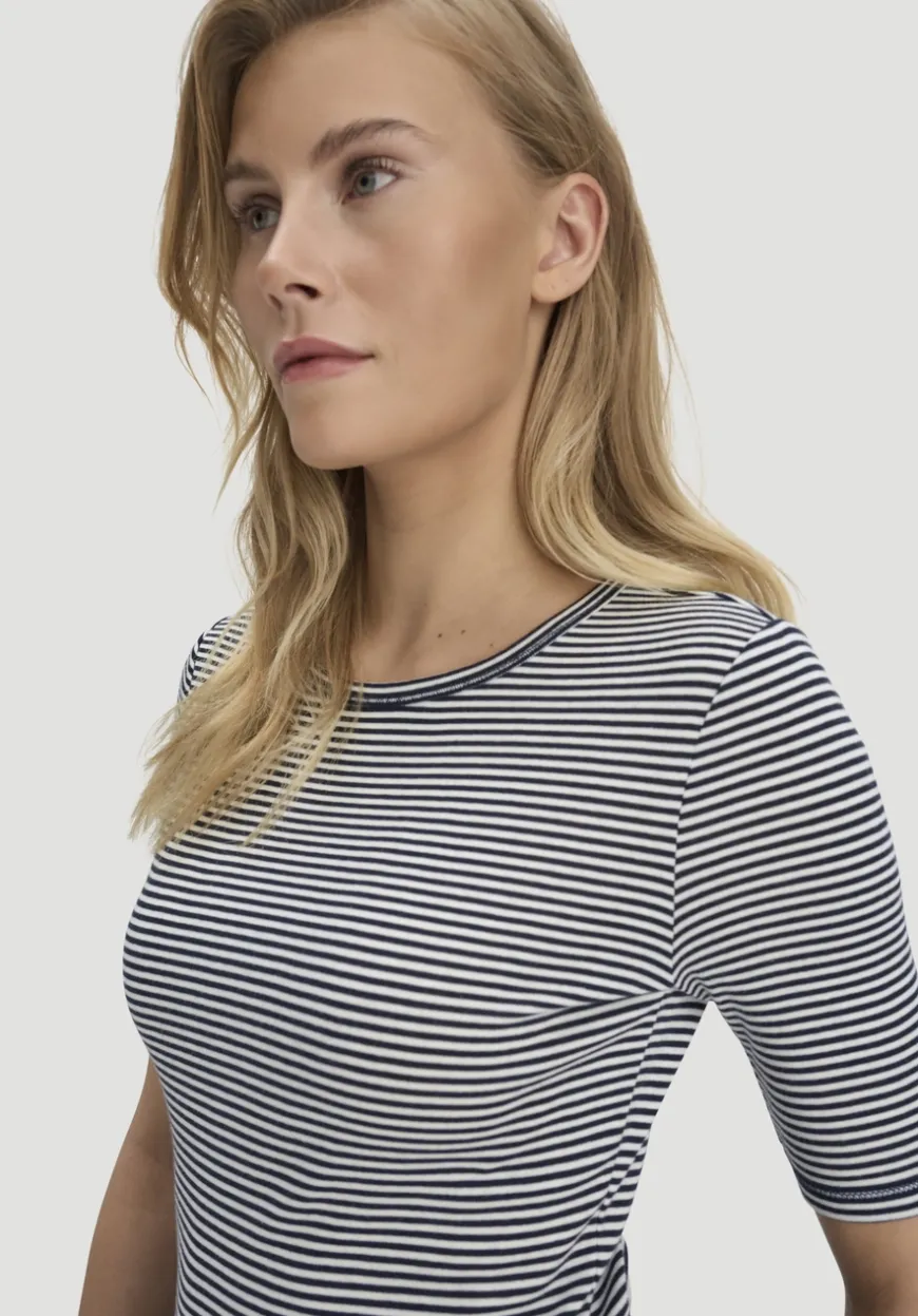 hessnatur Softrib Streifen T-Shirt Fitted aus Bio-Baumwolle und TENCEL™ Modal von|Damen Shirts & Tops