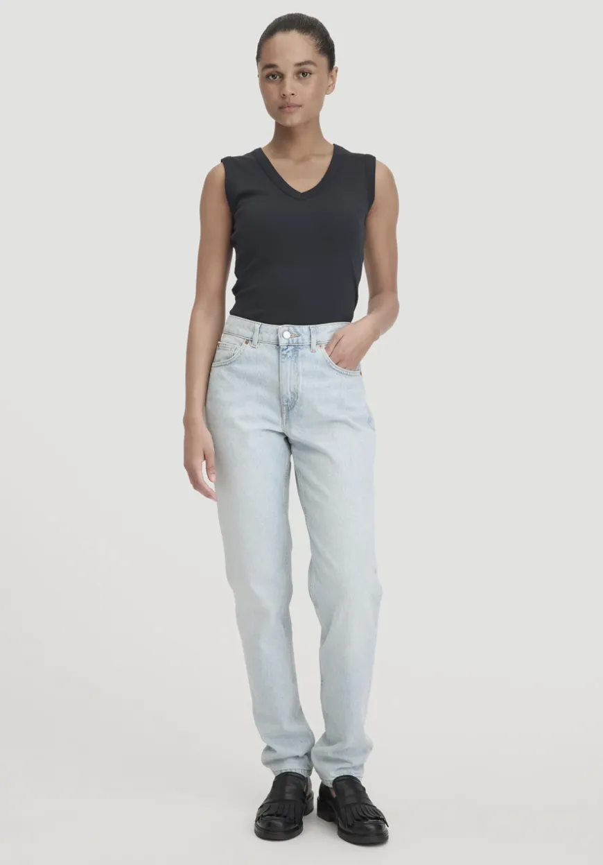 hessnatur Softrib Top Fitted aus Bio-Baumwolle und TENCEL™ Modal von|Damen Shirts & Tops