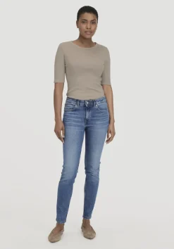 hessnatur Softrib T-Shirt Fitted aus Bio-Baumwolle und TENCEL™ Modal von|Damen Shirts & Tops|T-Shirts