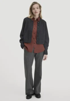 hessnatur Strick Jacke Relaxed Cropped aus Bio-Merinowolle mit Bio-Baumwolle von|Damen Strickjacken