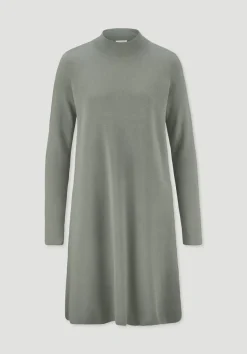 hessnatur Strick Kleid Relaxed aus TENCEL™ Lyocell mit Bio-Baumwolle von|Damen Kleider & Röcke|T-Shirts