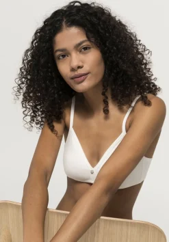 hessnatur Triangel BH bügellos COTTON FEEL aus Bio-Baumwolle von|Damen Bhs|Bhs & Bustiers