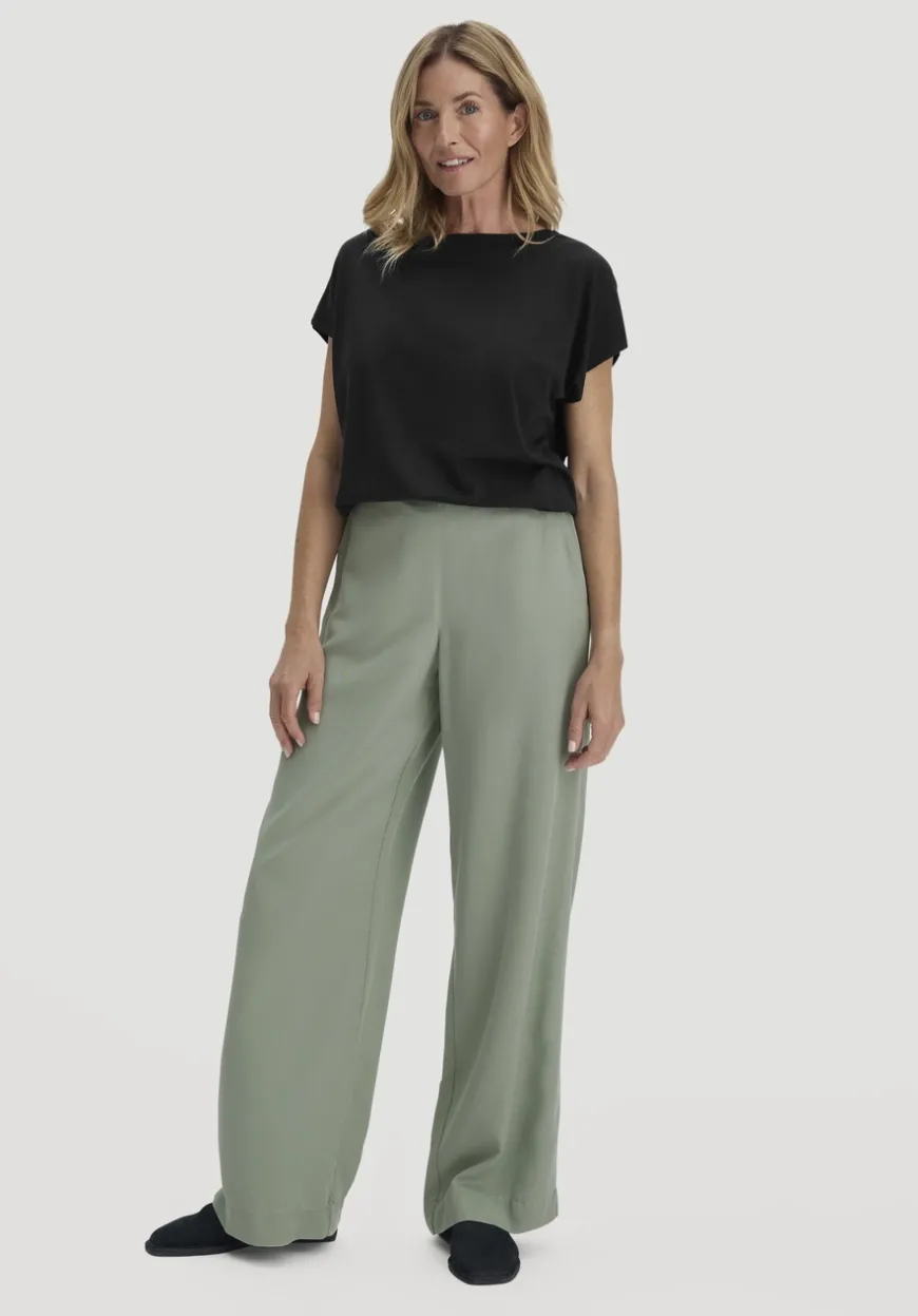 hessnatur T-Shirt Oversize aus TENCEL™ Lyocell mit Bio-Baumwolle von|Damen Shirts & Tops