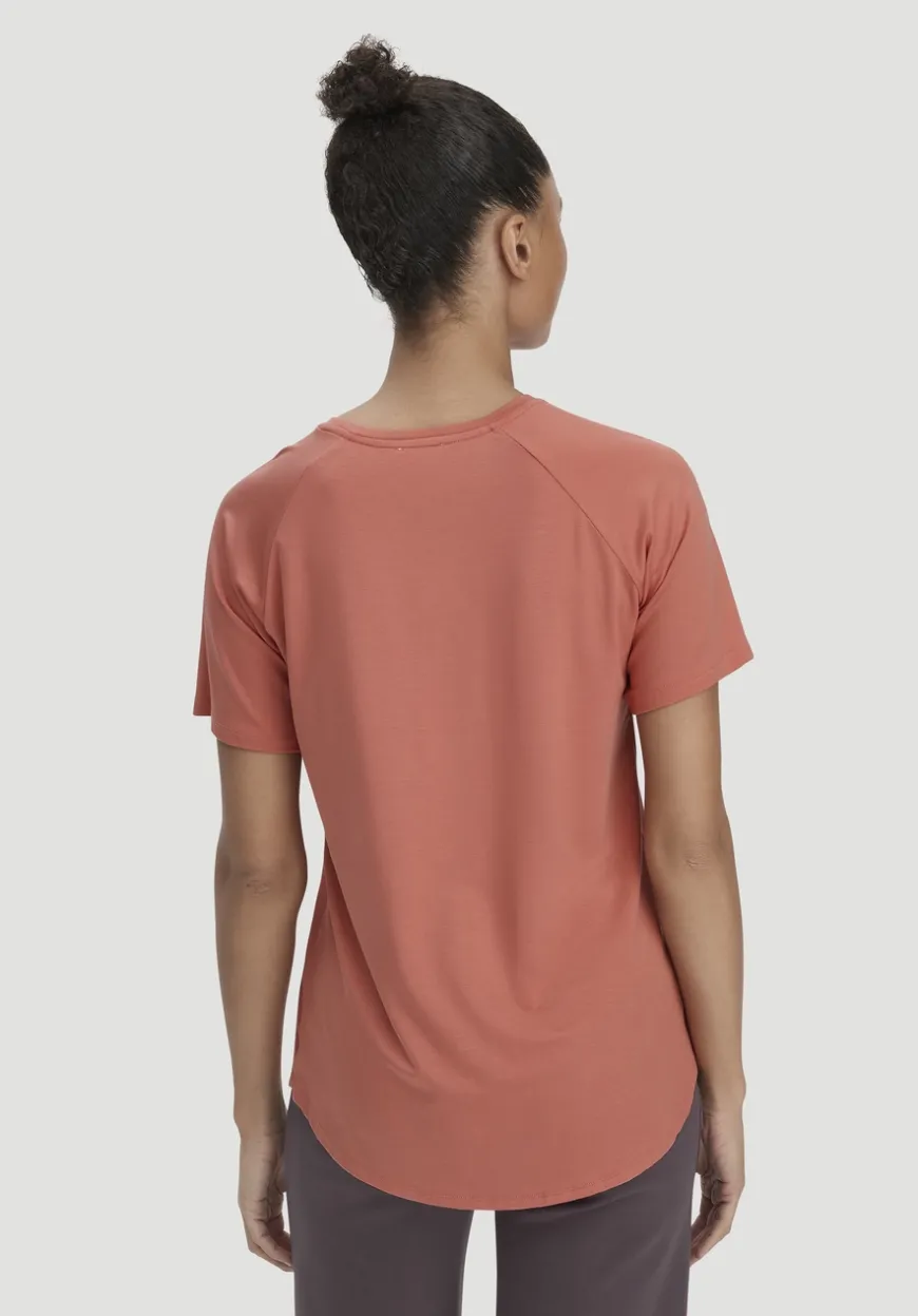 hessnatur T-Shirt Regular ACTIVE COMFORT aus TENCEL™ Lyocell von|Damen Shirts & Tops|Yoga & Activewear