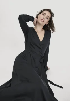 hessnatur Wickelkleid Knöchellang Regular aus reiner LENZING™ ECOVERO™ Viskose von|Damen Kleider & Röcke