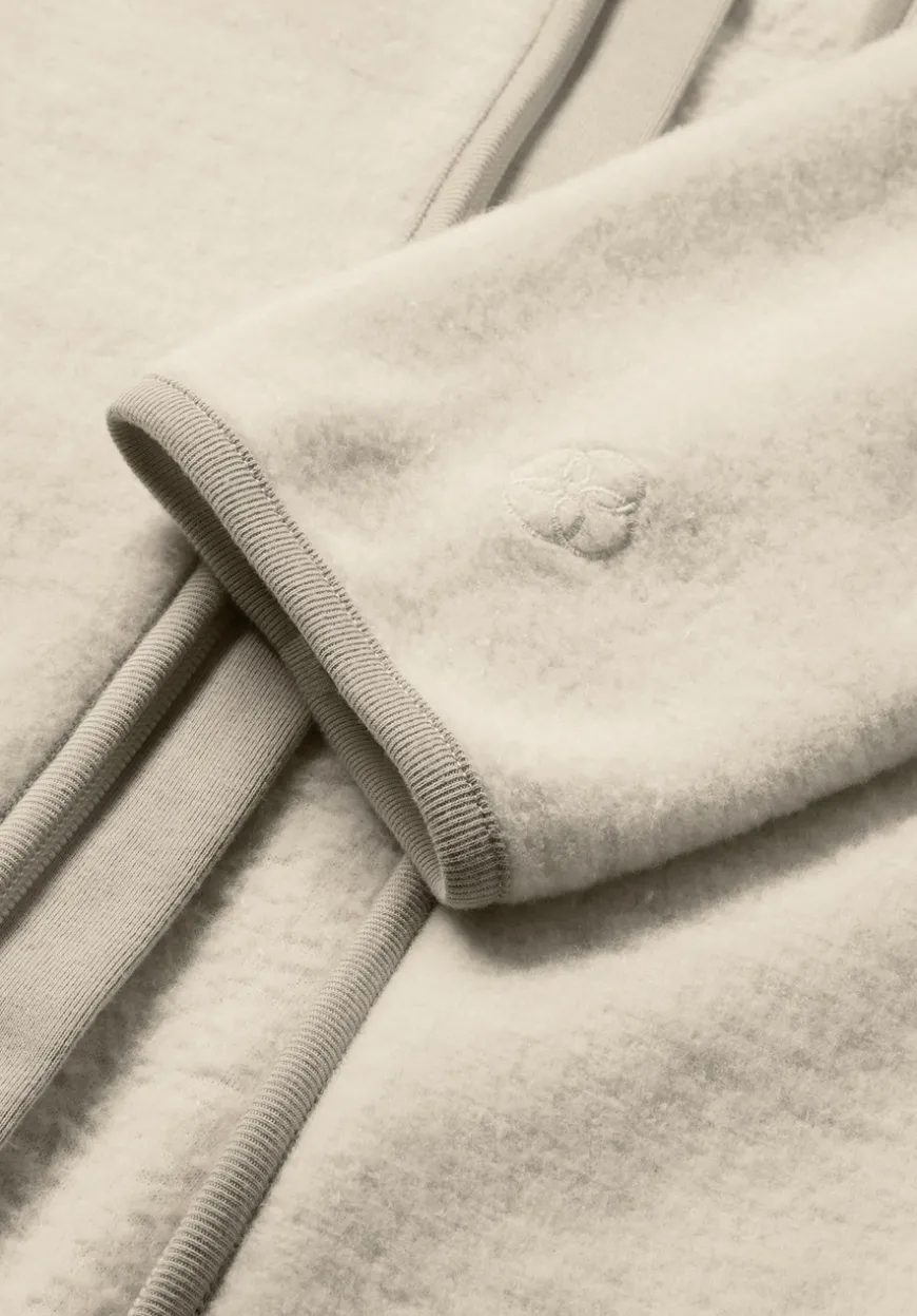 hessnatur Wollfleece Kapuzen-Jacke Regular aus Bio-Merinowolle und Bio-Baumwolle von|Damen Jacken & Mäntel|Fleece