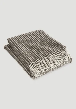 hessnatur Wollmix Waffle Plaid YARA aus Bio-Lambswool mit Bio-Baumwolle von| Wolldecken & Plaids