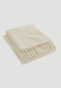 hessnatur Wollmix Waffle Plaid YARA aus Bio-Lambswool mit Bio-Baumwolle von| Wolldecken & Plaids